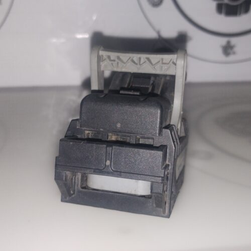 IMG_20260411_191324088 Mercedes-Benz CLA 200 14 Conector Módulo SAM BCM A0265458726