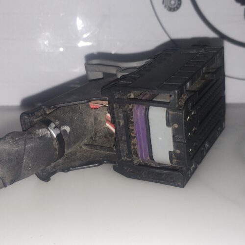 IMG_20260411_191347612 Mercedes-Benz CLA 200 14 Conector Módulo SAM BCM A0265458726