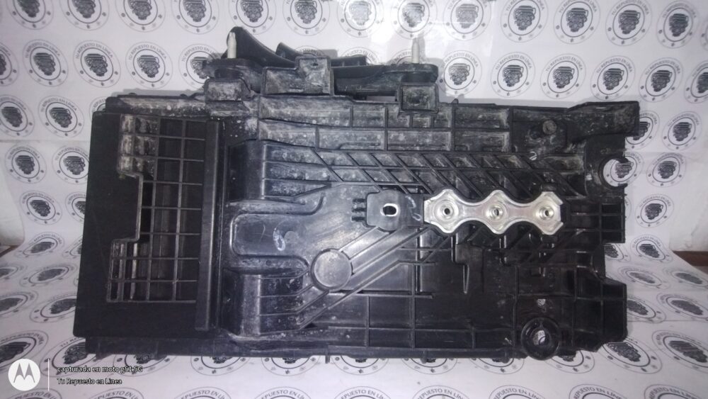 Ford Fusion Titanium 2.0l 2013-2016 Base Batería Dg93-10723a