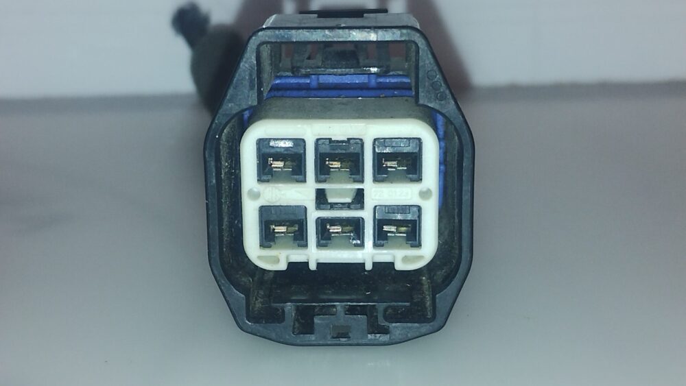 IMG_20260413_101922291 Ford Fusion Focus 2012-2016 Conector Motor Vidrio 6 Pines