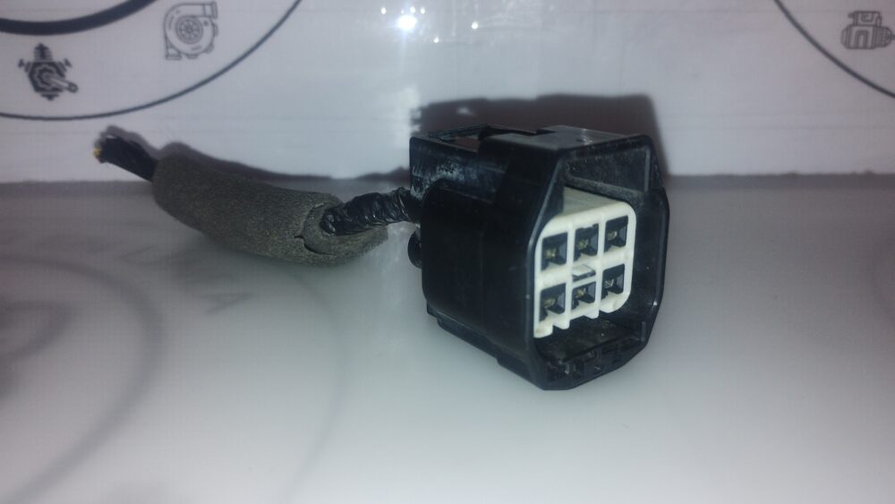 IMG_20260413_105647433 Ford Fusion Focus 2012-2016 Conector Motor Vidrio 6 Pines