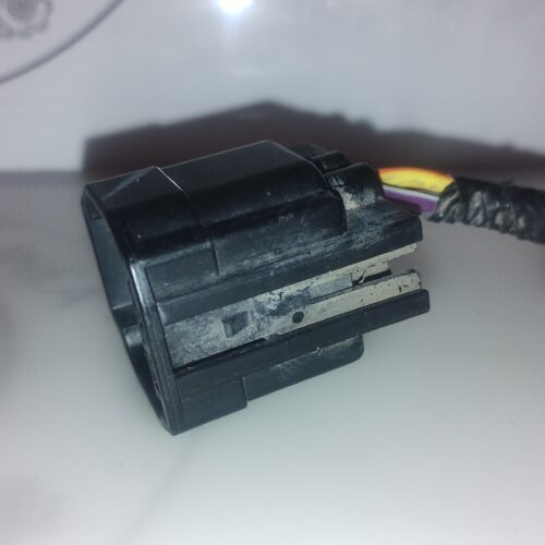 IMG_20260413_105711248 Ford Fusion Focus 2012-2016 Conector Motor Vidrio 6 Pines