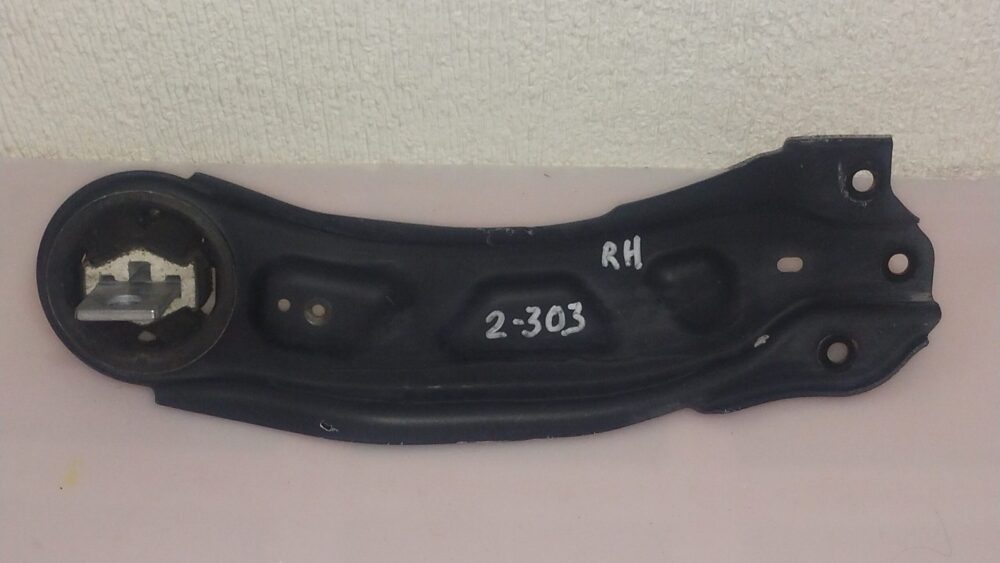 Mercedes-benz Cla 200 2014 Brazo Suspensión Trasero Derecha