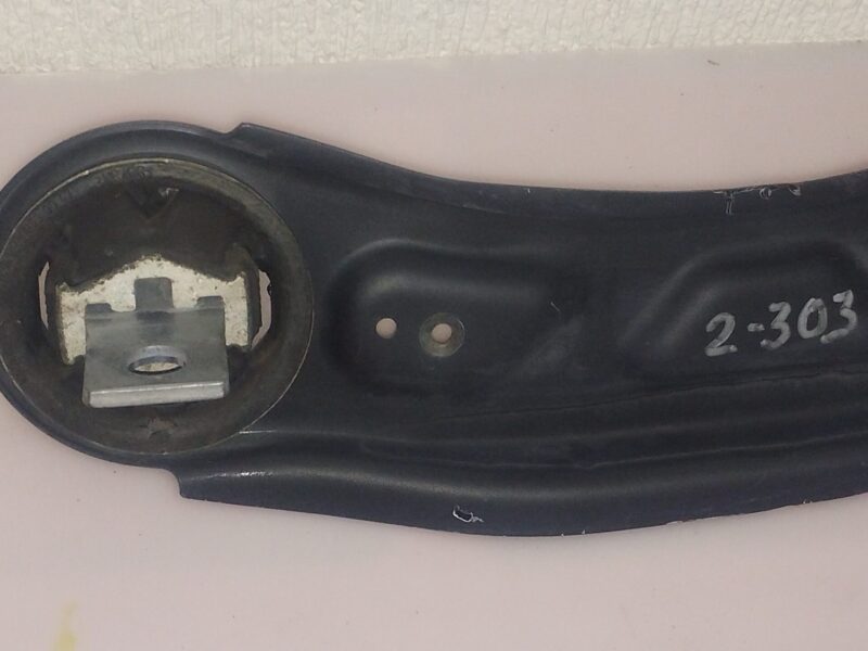 IMG_20260525_183302510 Mercedes-benz Cla 200 2014 Brazo Suspensión Trasero Derecha
