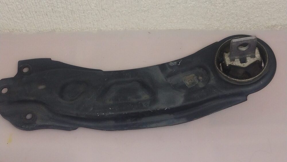 Mercedes-benz Cla 200 2014 Brazo Suspensión Trasero Derecha
