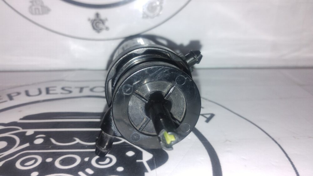 Mercedes-benz Cla200 2014 Bomba Limpiaparabrisas A1648690421