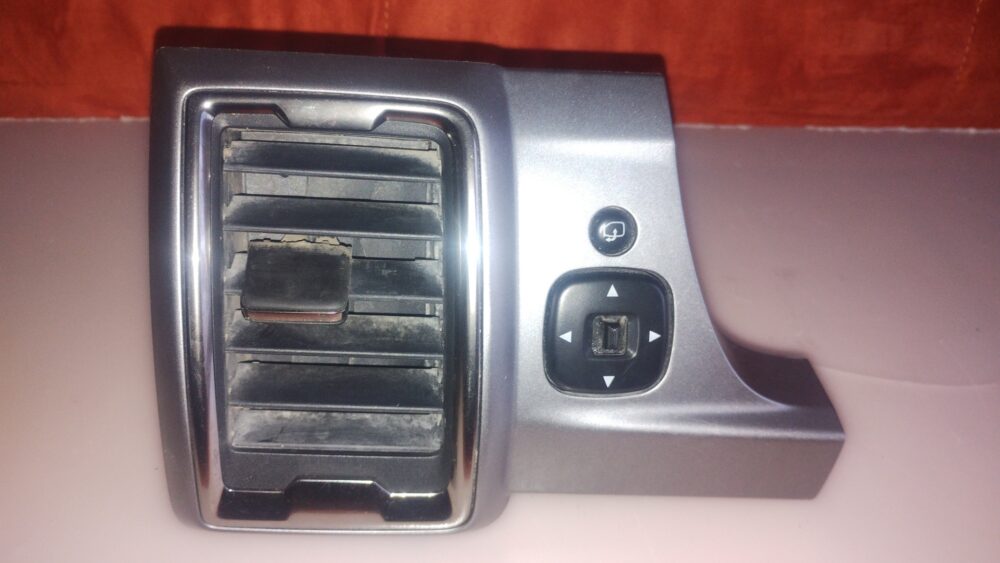 Ford Ranger Xlt 16 -22 Rejilla Izq Control Espejos Oem Usada
