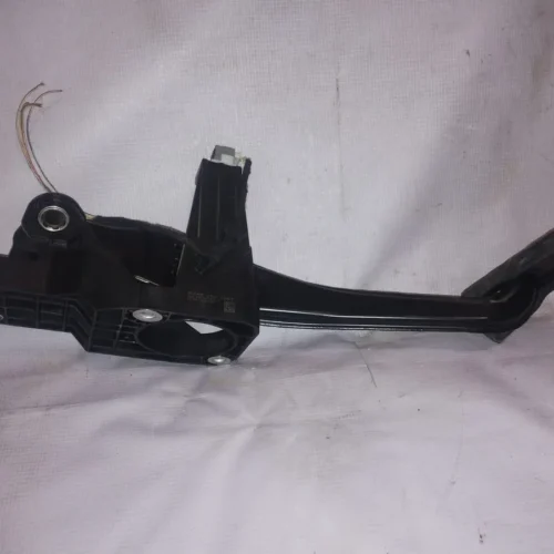 2 Pedal De Freno Mercedes-benz Cla A Gla Clase B A2462900501