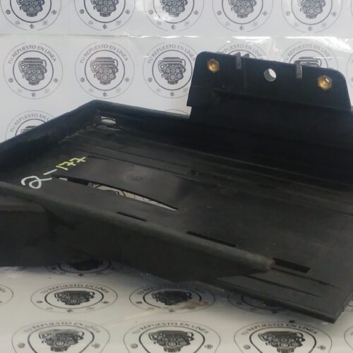 Mercedes-benz Cla 200 2014 Base Soporte Bcm A2465452540