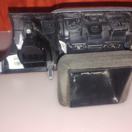 Ford Ranger Xlt 16 -22 Rejilla Izq Control Espejos Oem Usada