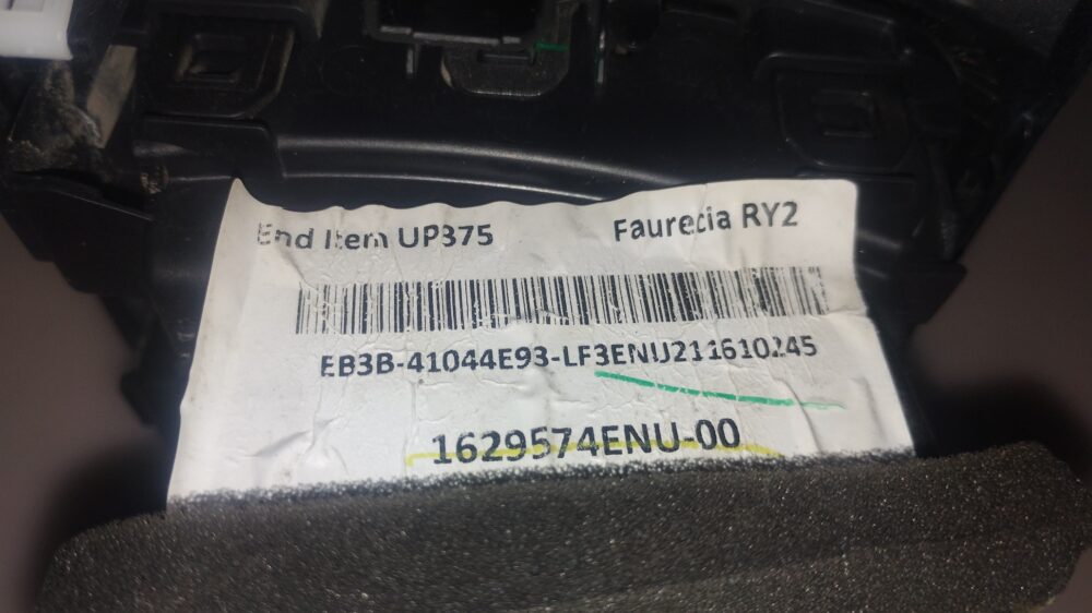 Ford Ranger Xlt 16 -22 Rejilla Izq Control Espejos Oem Usada