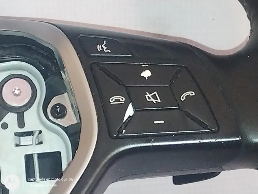 Mercedes Benz Cla 200 2014 Volante Multifuncióna2184609103