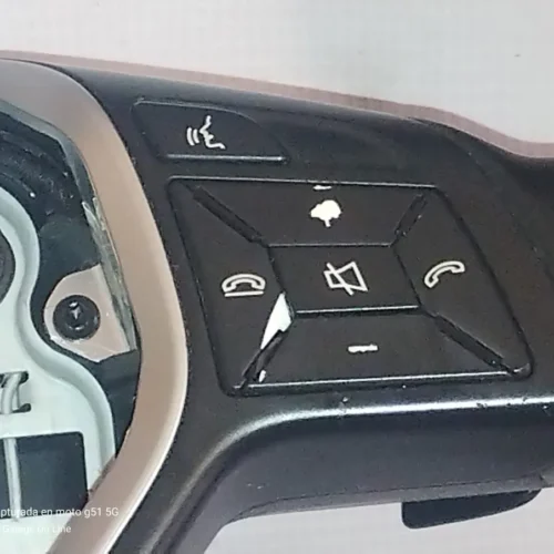 Mercedes Benz Cla 200 2014 Volante Multifuncióna2184609103