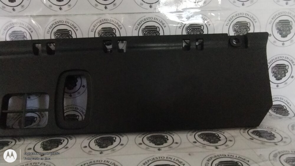 Cubierta Inf Tablero Der Pasajero Mercedes Cla A1766800106
