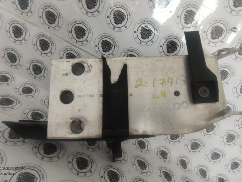 IMG_20250806_095323832 Absorbedor Defensa Del Izq Mercedes Cla 2014 A2466200295 Oem