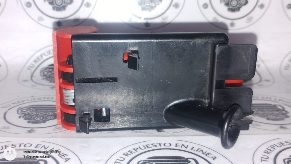 IMG_20250821_162245948 Mercedes-benz Cla 200 Jaladera Apertura Cofre Usada Oem