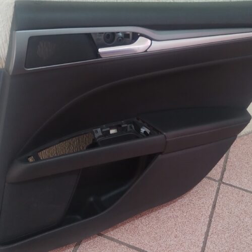IMG_20250822_105000117 Panel Puerta Trasera Derecha Ford Fusion 2014 Oem Usado