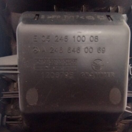 IMG_20250904_090508774_HDR Mercedes-benz Cla 200 2014 Consola Trasera Cenicero A2466460