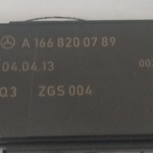 IMG_20250912_145038467 Mercedes-benz Cla 200 2014 Modulo Amplificador Antena A1668200789