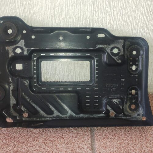 Mercedes-benz Cla 200 2014 Base De Batería Oem A246 620 0018