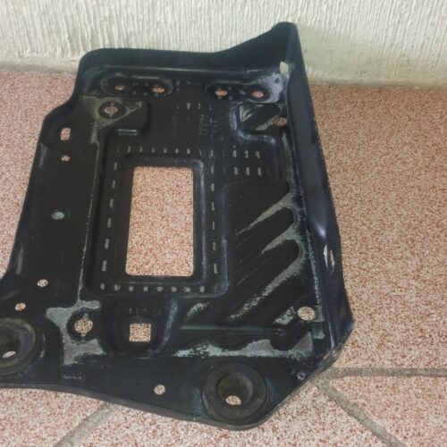 Mercedes-benz Cla 200 2014 Base De Batería Oem A246 620 0018