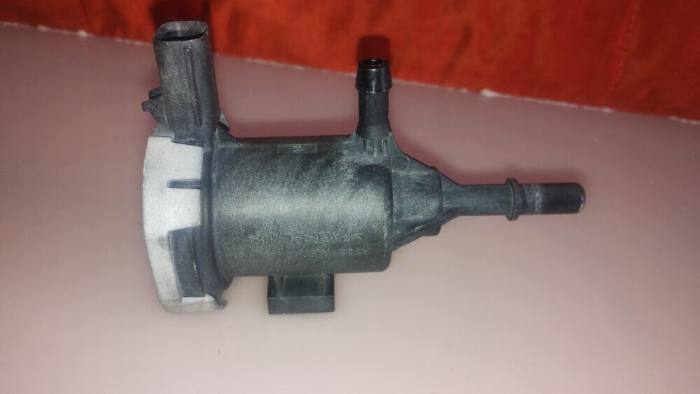 Mercedes Benz Válvula Purga Evap Canister A0014760532 Oem