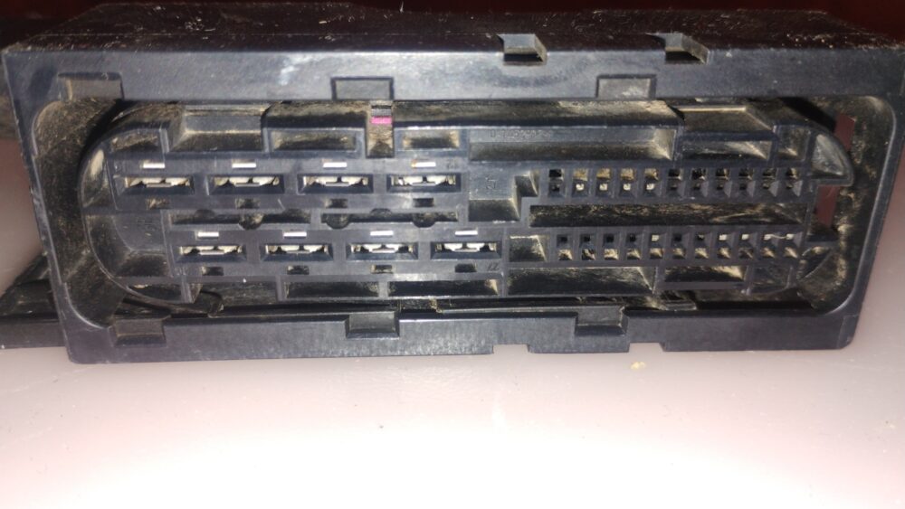 IMG_20260624_155815963 Conector Arnés Freno Epb 30 Pines Te Amp 1452915-2 Oem