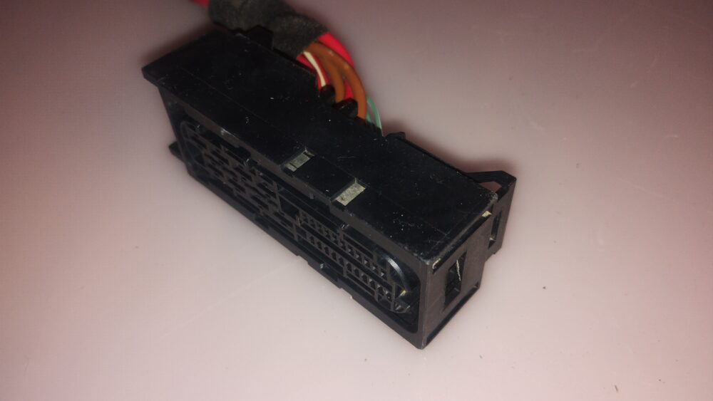 IMG_20260624_155823078 Conector Arnés Freno Epb 30 Pines Te Amp 1452915-2 Oem
