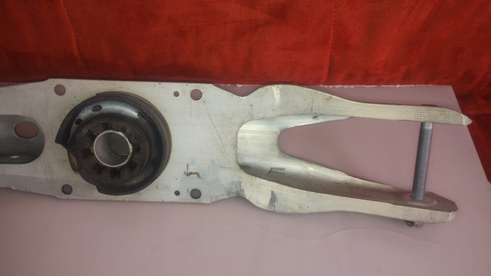 IMG_20260713_105739357 Brazo De Suspensión Mercedes-benz Cla 200 A2463520202 H004