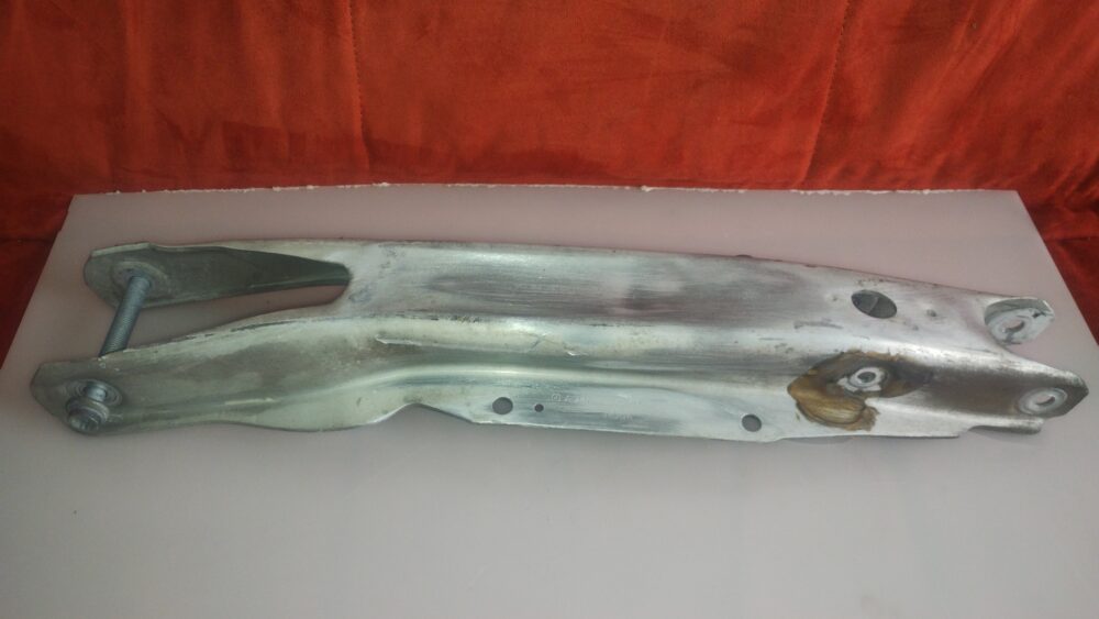 Mercedes-benz Cla 200 Brazo De Suspensión A2463520202 Dañado
