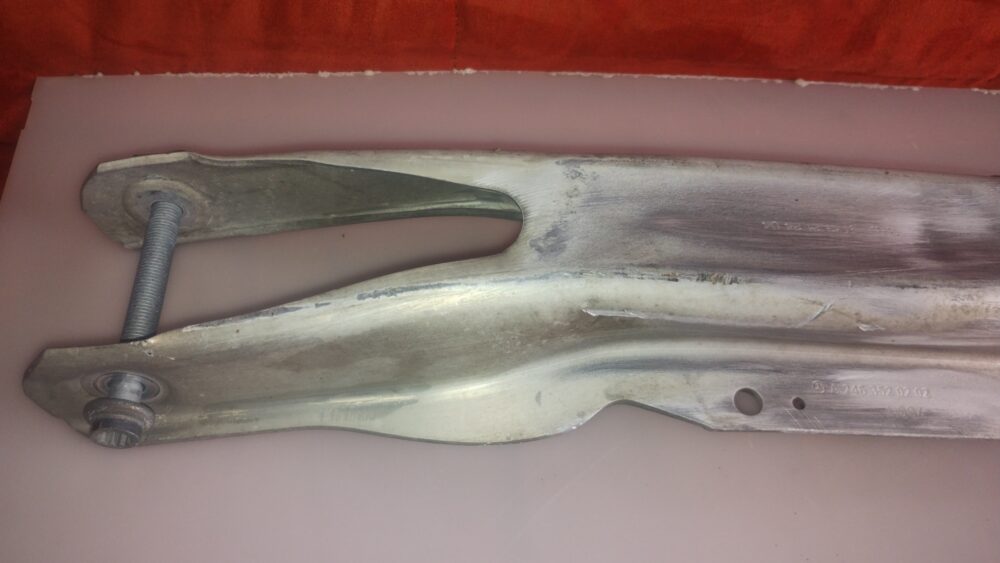 Mercedes-benz Cla 200 Brazo De Suspensión A2463520202 Dañado