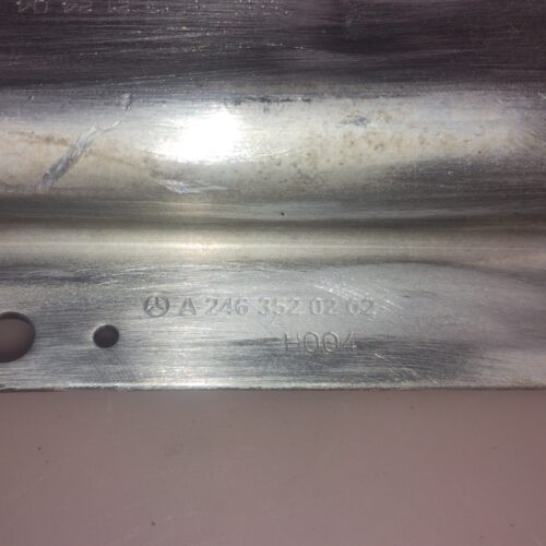 Mercedes-benz Cla 200 Brazo De Suspensión A2463520202 Dañado