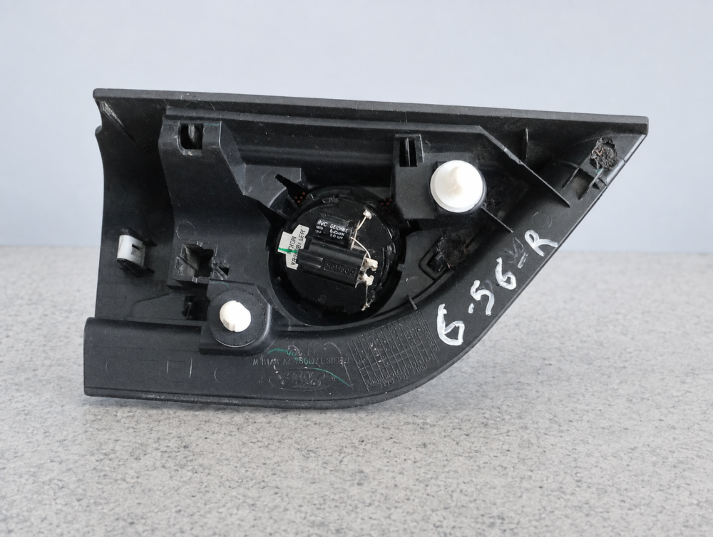 0e3315b3-ce33-4461-9fb0-4b7e0486e7db Ford Ranger Xlt 2022 Moldura Tweeter Der Jb3t-18908-ba