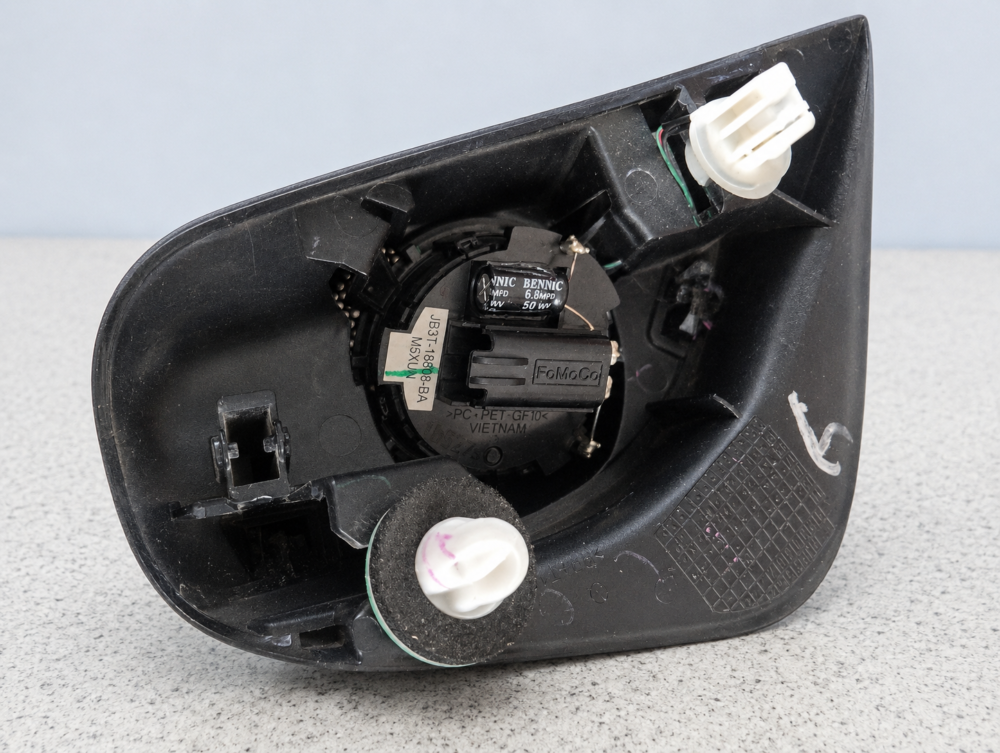 2e23b22e-da6e-44bd-a794-73ac4a826819 Ford Ranger Xlt 2022 Moldura Tweeter Der Jb3t-18908-ba