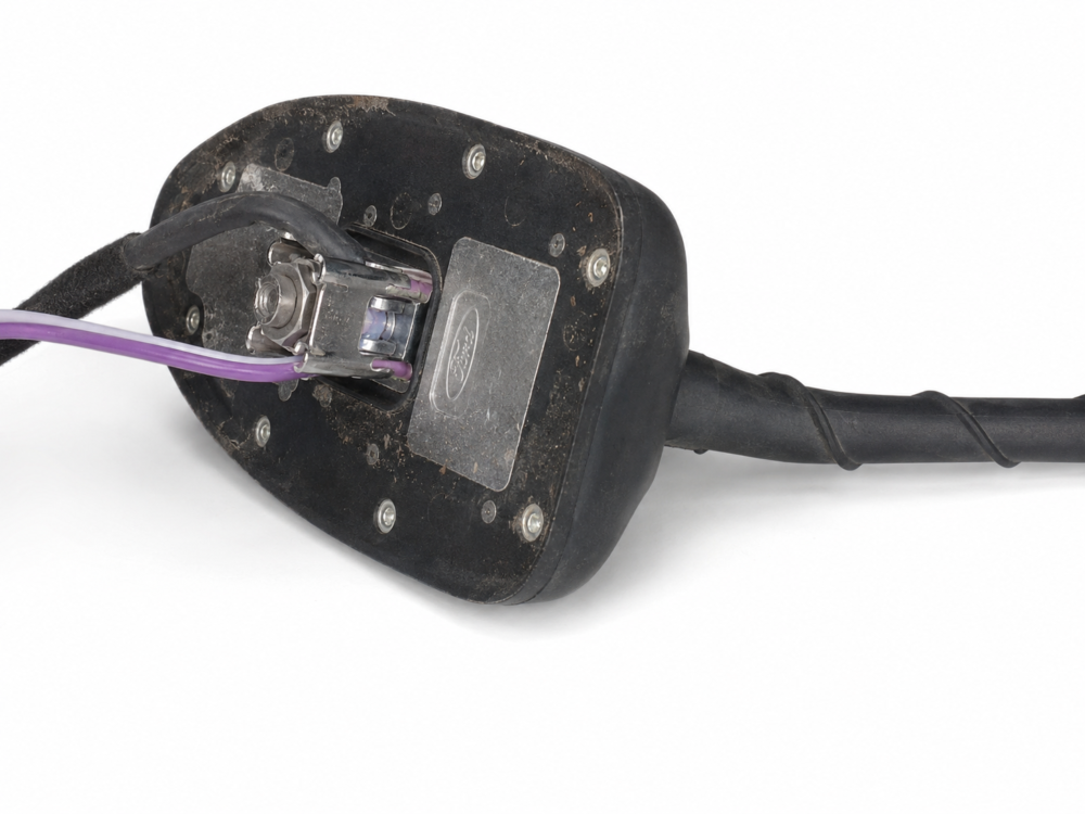 8262e70f-1f72-4e24-8d2c-f8c395a7c937 Ford Ranger Xlt 2022 Antena Techo H1bt-19c461-fe Usada