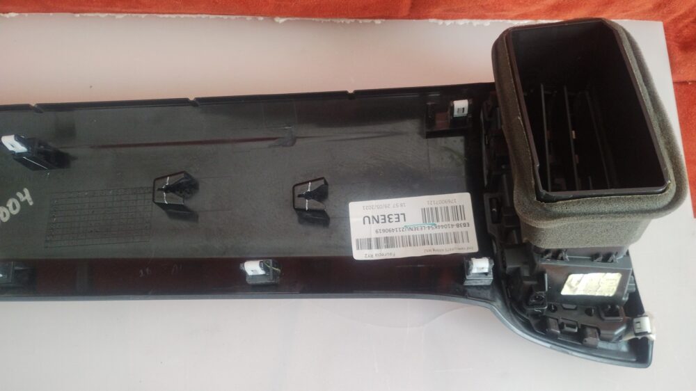 IMG_20260720_092814274 Ford Ranger Xlt 2016-2022 Moldura Tablero 2 Rejillas Oem